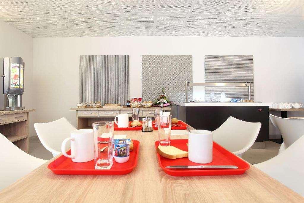 Appart Hotel Odalys City Marseille Le Dome Restaurant photo